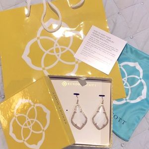 Kendra Scott Alex White/Gold earrings with bag/box
